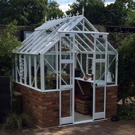 What Is The Best Way To Ventilate A Greenhouse?